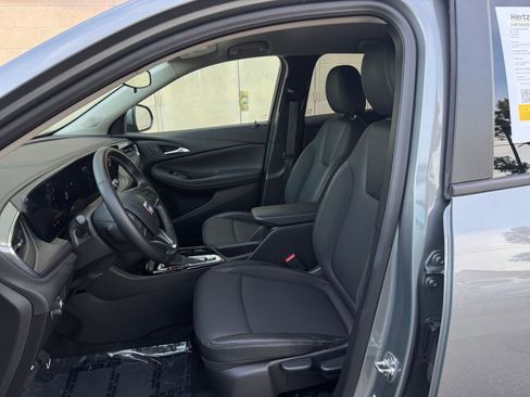 Used 2025 Buick Encore GX Preferred image 25