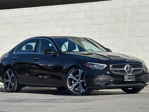 Used 2023 Mercedes-Benz C 300 Sedan image 2