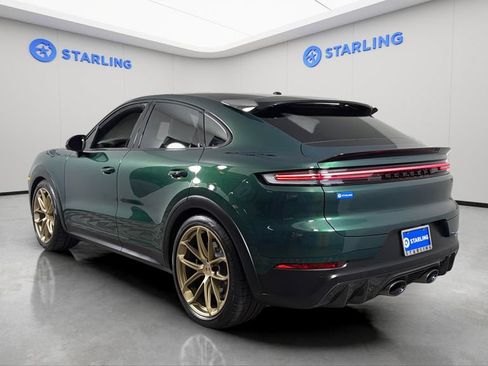 Used 2025 Porsche Cayenne Turbo GT AWD/4WD image 6