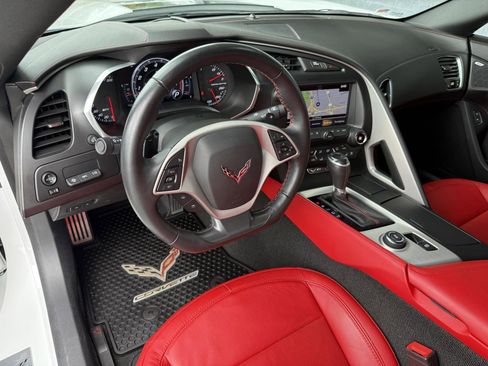 Used 2016 Chevrolet Corvette Stingray Coupe w/ Z51 2LT w/ 2LT Preferred Equipment Group RWD image 18