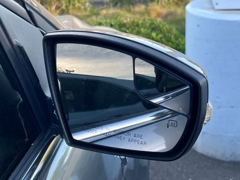 Used 2014 Ford Escape Titanium FWD image 16