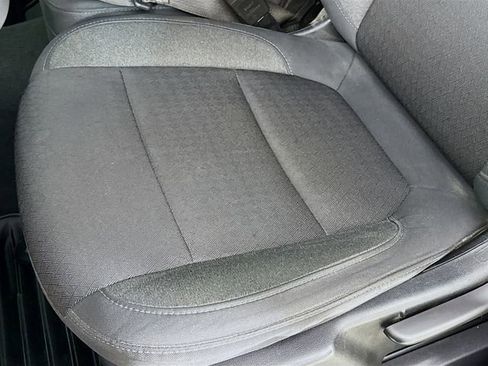 Used 2020 Chevrolet Silverado 1500 LT image 18