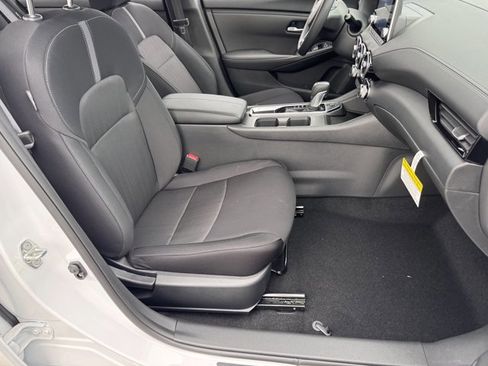 New 2025 Nissan Sentra SV w/ Trunk Package image 10