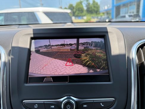 Certified 2023 Chevrolet Equinox LS w/ LS Convenience Package AWD/4WD image 29