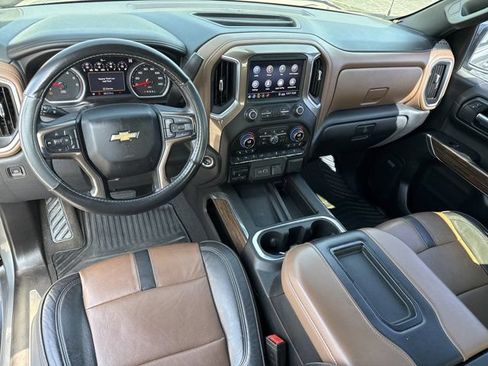 Used 2020 Chevrolet Silverado 1500 High Country w/ Z71 Off-Road Package AWD/4WD image 23