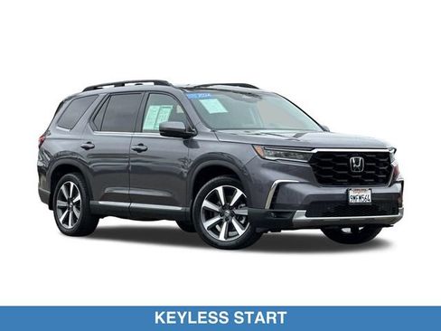 Certified 2024 Honda Pilot Touring image 4