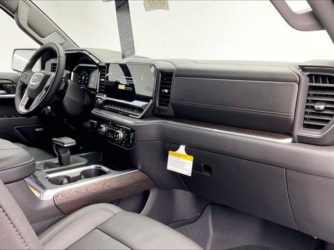 New 2026 GMC Sierra 1500 SLT w/ SLT Premium Plus Package image 6