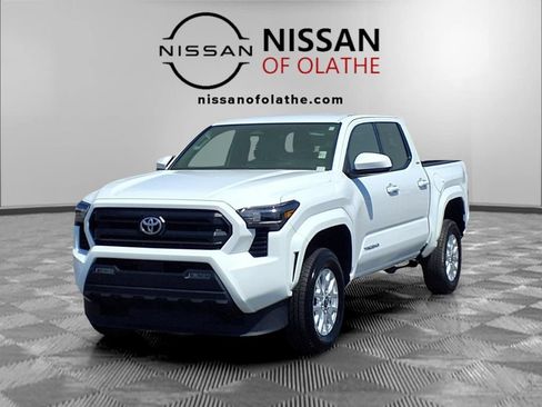 Used 2024 Toyota Tacoma SR5 RWD image 1