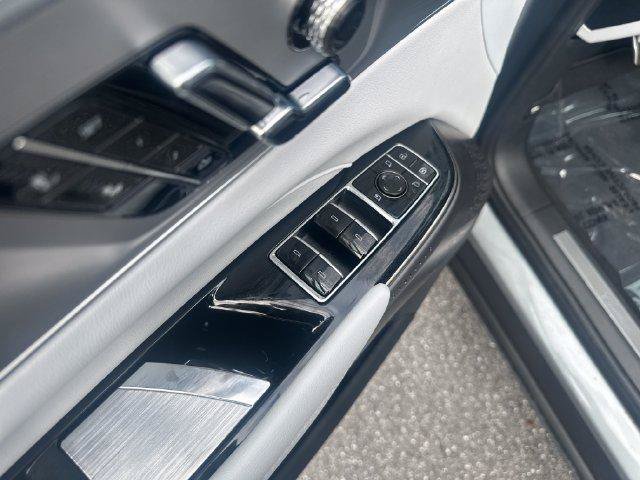 New 2027 Cadillac Lyriq Sport RWD image 12