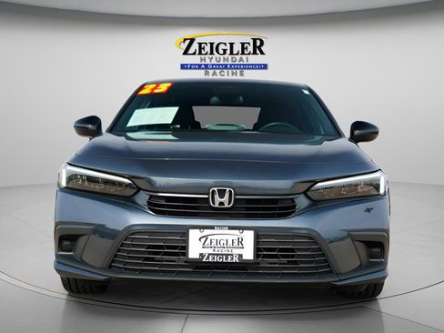 Used 2023 Honda Civic Sport image 2