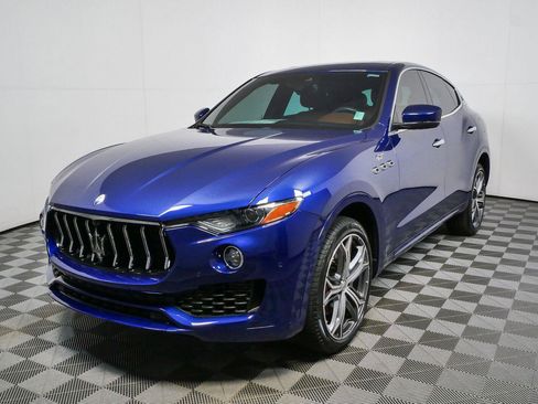 Used 2023 Maserati Levante GT AWD/4WD image 24