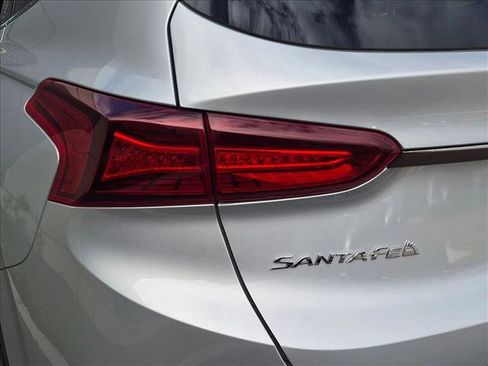 Used 2020 Hyundai Santa Fe Limited FWD image 9