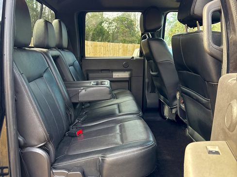 Used 2016 Ford F250 Lariat w/ Lariat Ultimate Package image 33