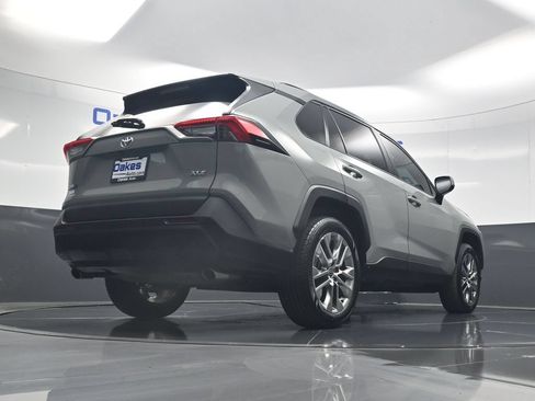 Used 2021 Toyota RAV4 XLE Premium FWD image 45