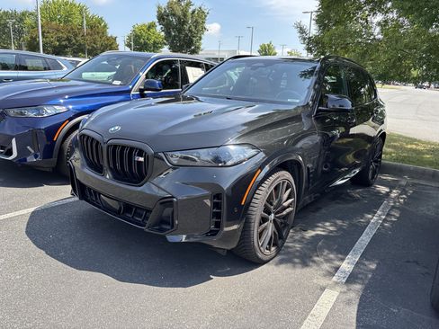 Used 2025 BMW X5 M60i w/ Climate Comfort Package AWD/4WD image 13