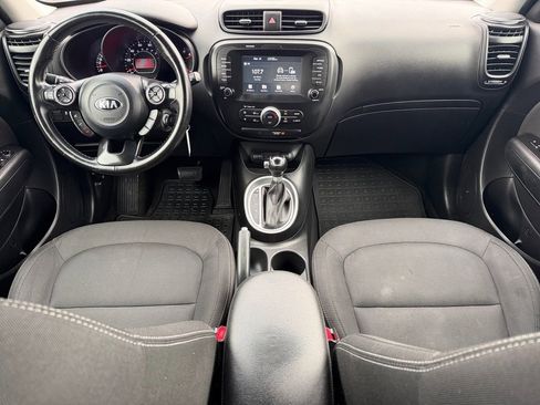 Used 2018 Kia Soul + image 14