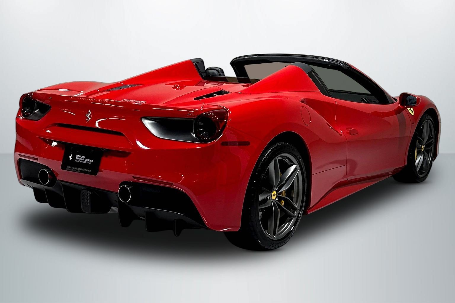 Used 2018 Ferrari 488 Spider RWD image 7