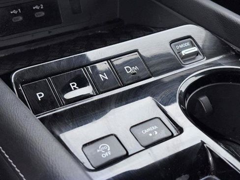 Certified 2025 Nissan Murano SV FWD image 24