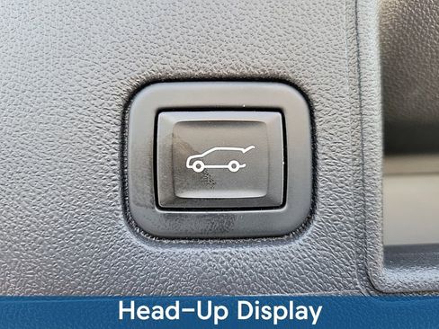 Used 2022 GMC Terrain SLT w/ Infotainment Package II image 12