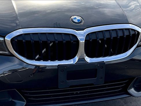 Used 2019 BMW 330i Sedan w/ Premium Package image 29