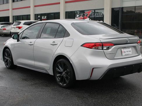 Used 2023 Toyota Corolla SE image 5