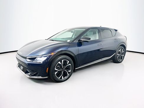 Used 2024 Kia EV6 Wind w/ Wind Technology Package RWD image 3