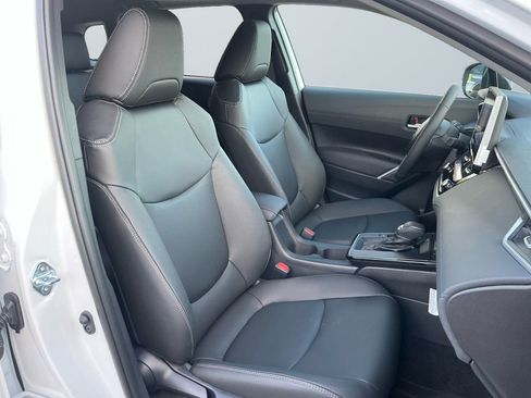 New 2026 Toyota Corolla Cross XLE image 16