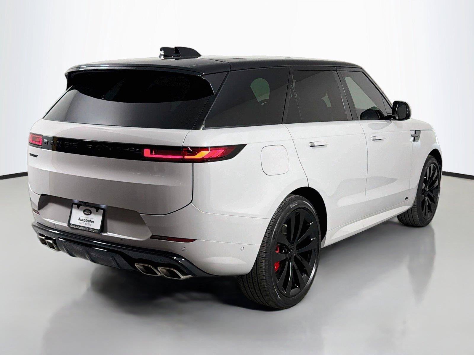 New 2027 Land Rover Range Rover Sport Dynamic SE AWD/4WD image 5
