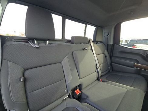 Used 2021 GMC Sierra 1500 Elevation w/ Preferred Package image 18