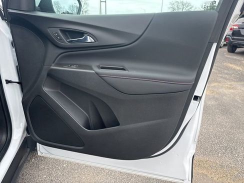 Used 2023 Chevrolet Equinox RS w/ LPO, Floor Liner Package image 60