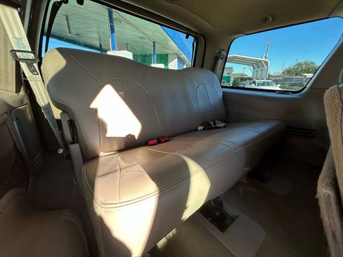 Used 1999 Ford Expedition XLT image 17