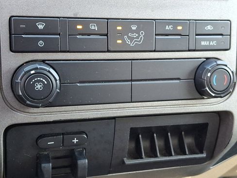 Used 2016 Ford F250 XLT w/ XLT Value Package image 15