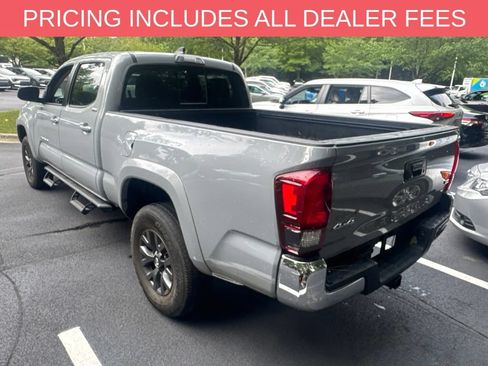 Used 2020 Toyota Tacoma SR5 AWD/4WD image 14