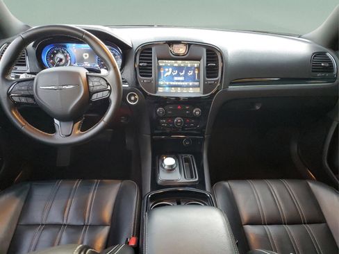 Certified 2020 Chrysler 300 S image 11