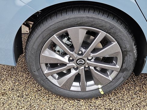 New 2026 Nissan Sentra SL w/ Floor Mat Package FWD image 7