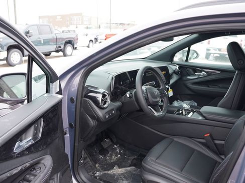 New 2026 Chevrolet Blazer EV LT image 10