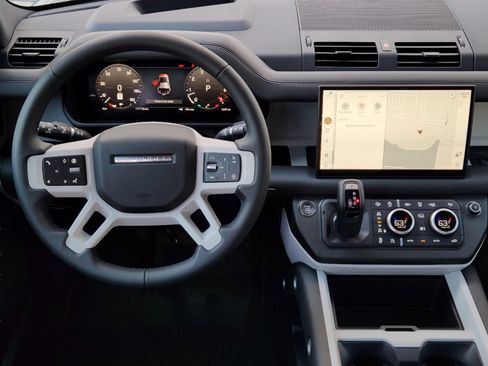 New 2025 Land Rover Defender 110 X-Dynamic SE AWD/4WD image 21