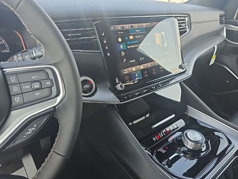 New 2026 Jeep Grand Wagoneer Limited image 16