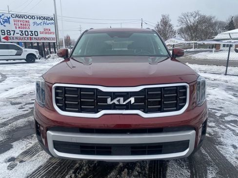 Used 2024 Kia Telluride S w/ S Sunroof Package image 9