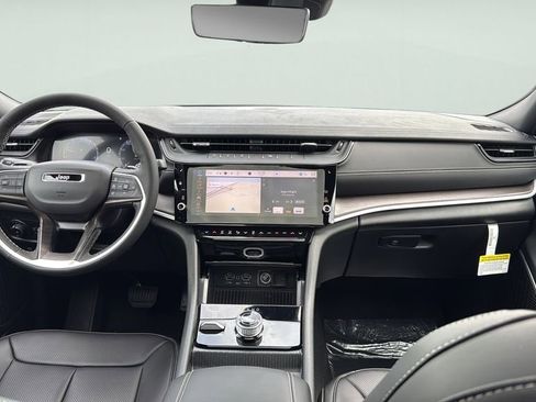 New 2026 Jeep Grand Cherokee L Limited image 15