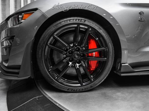 Used 2021 Ford Mustang Shelby GT500 w/ Technology Package RWD image 44