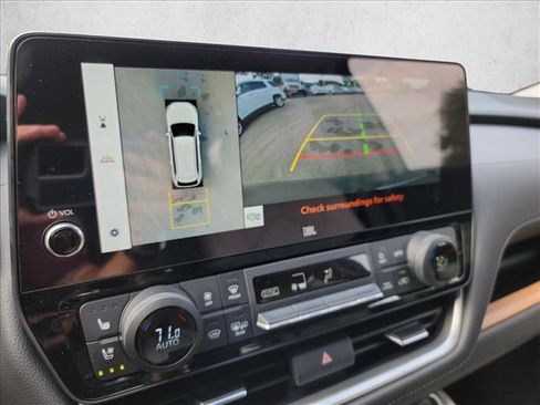 Used 2025 Toyota Grand Highlander FWD image 25