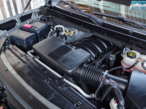 Used 2023 GMC Yukon XL AT4 w/ AT4 Premium Plus Package AWD/4WD image 29