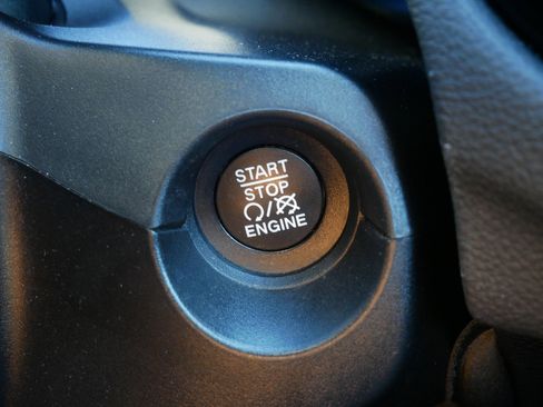 Certified 2021 Jeep Compass Limited image 24