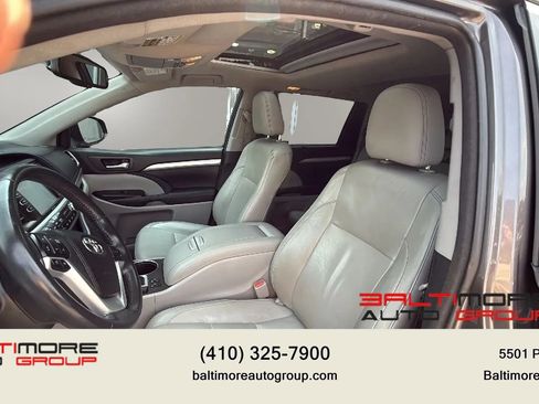 Used 2015 Toyota Highlander XLE AWD/4WD image 10