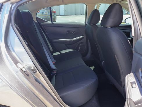 Used 2024 Nissan Sentra S FWD image 10