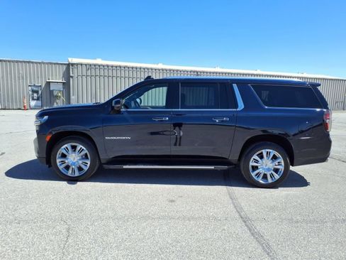 Used 2024 Chevrolet Suburban High Country image 20