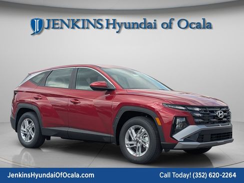 New 2026 Hyundai Tucson SE image 1