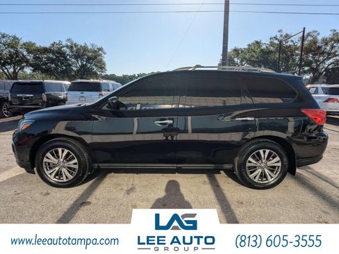 Used 2017 Nissan Pathfinder SV w/ Trailer Tow Package FWD image 6