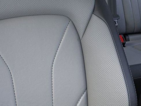 New 2025 Ford Escape SE w/ PHEV Premium Package image 16